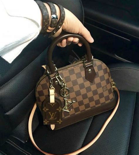 why is louis vuitton so popular|what makes louis vuitton unique.